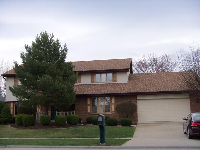 411 Kingswood Ct., Willowbrook, IL 60527
