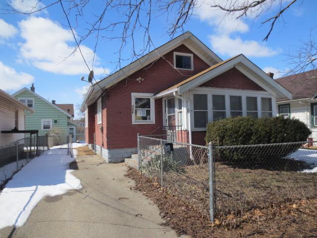 2239 5th St., Rockford, IL 61104