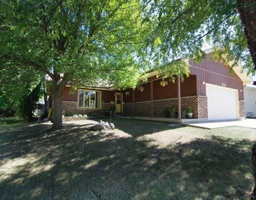 824 Royal Dr., Mchenry, IL 60050
