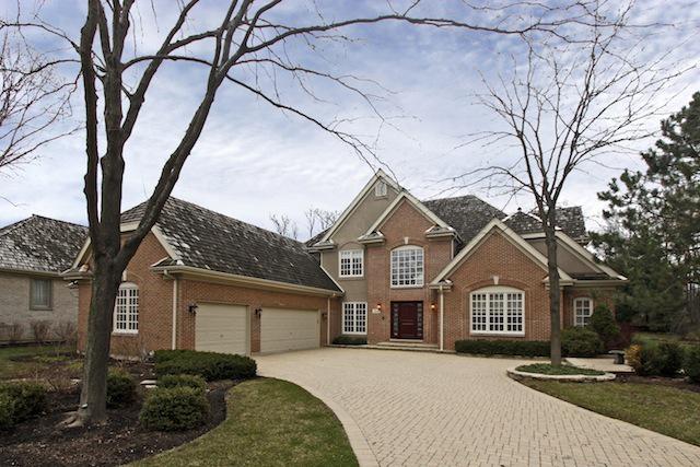 33 Graystone Ln., North Barrington, IL 60010