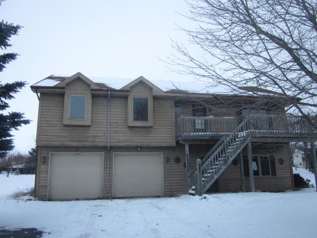 657 Candlewick Dr., Poplar Grove, IL 61065