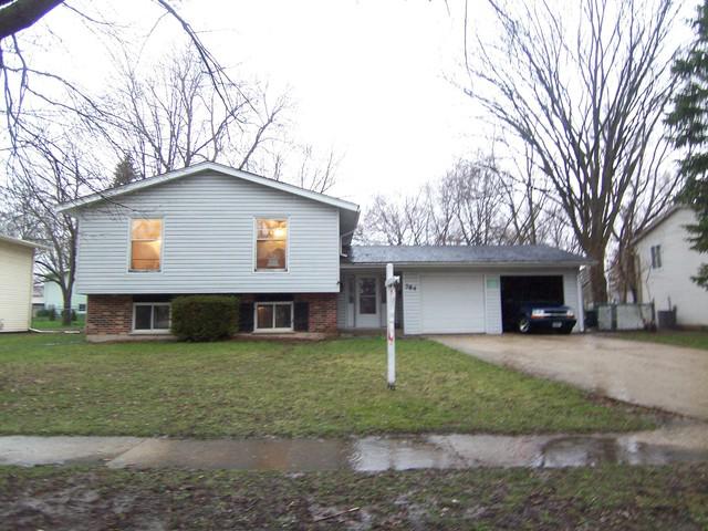 384 Buckingham Dr., Crystal Lake, IL 60014
