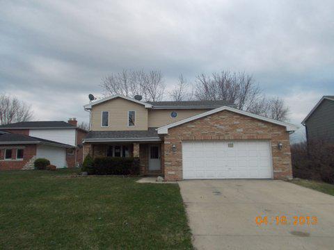 1029 Apple Valley Dr., Bartlett, IL 60103