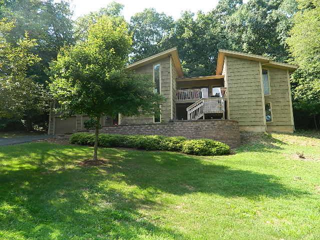 17 Marryat St., Trout Valley, IL 60013