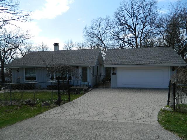 905 Ridge Ave., Wauconda, IL 60084
