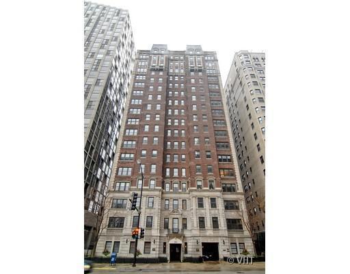399 W Fullerton Pkwy. #15W, Chicago, IL 60614