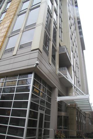 700 N Larrabee St. #913, Chicago, IL 60654