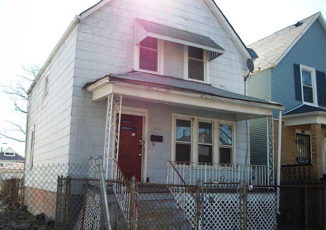 7243 S May St., Chicago, IL 60621