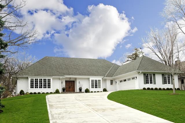 10 Woodgate Dr., Burr Ridge, IL 60527