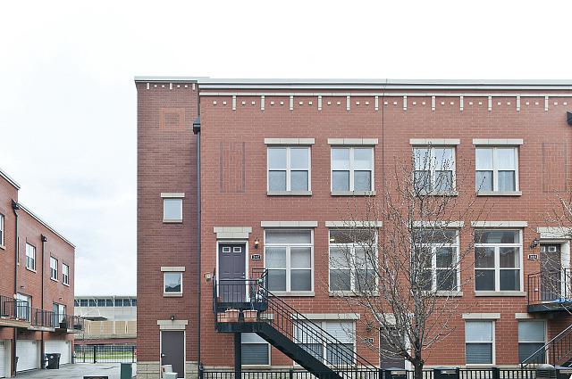 342 E 25th Pl. #22, Chicago, IL 60616