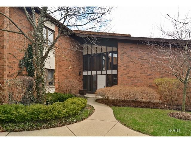 1007 Deerfield Pl., Highland Park, IL 60035