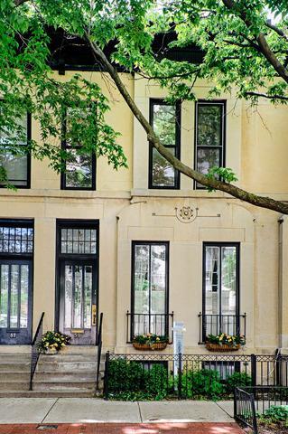 59 W Burton Pl., Chicago, IL 60610