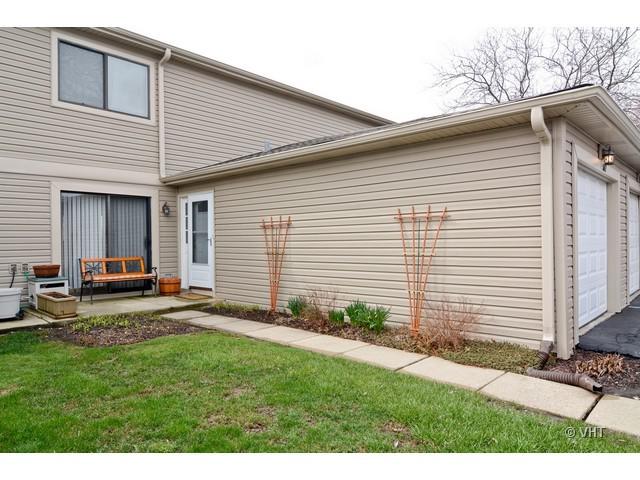 517 Stone Gate Cir., Schaumburg, IL 60193