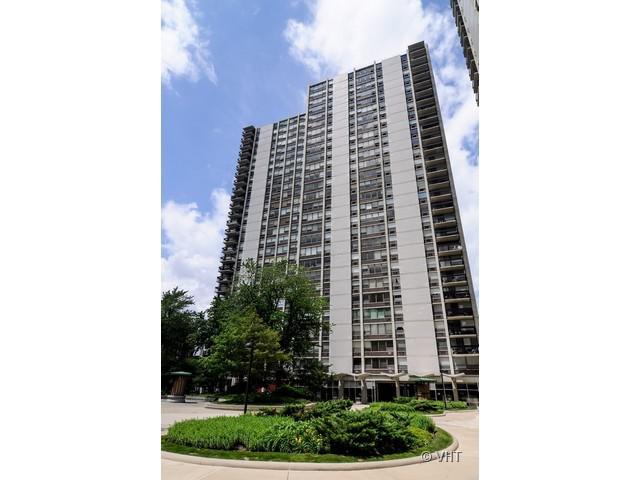 1460 N Sandburg Ter. #1010, Chicago, IL 60610