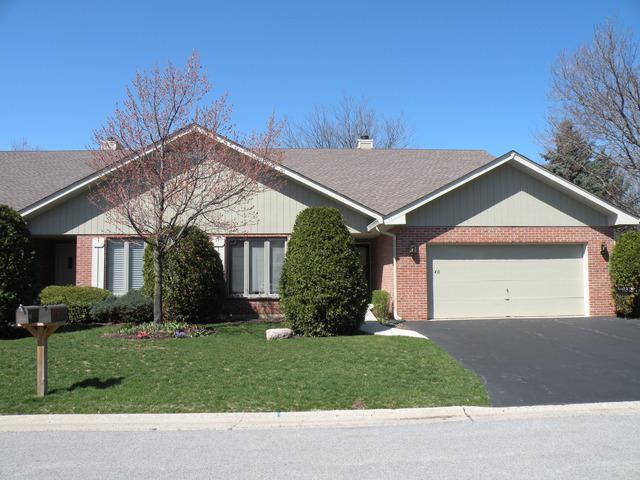 40 Royal Ln., Bloomingdale, IL 60108