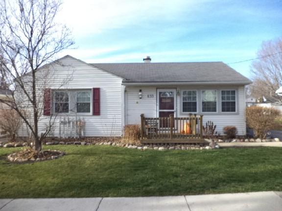 433 S 11th St., Dekalb, IL 60115