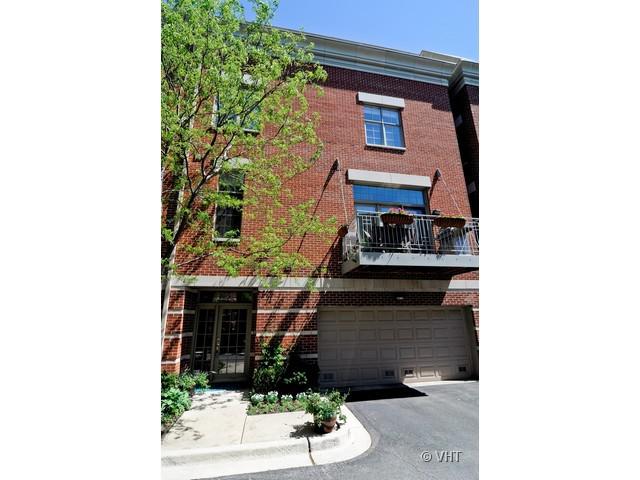 1060 W Chestnut St., Chicago, IL 60642