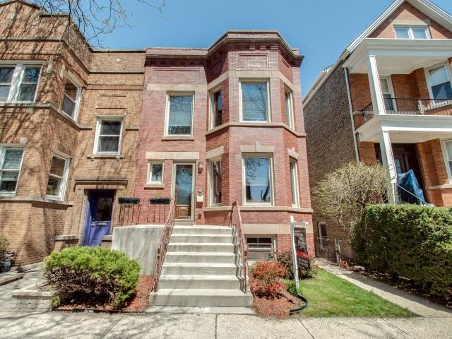 2440 W Dakin St., Chicago, IL 60618