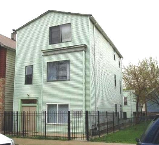 1921 N Richmond St., Chicago, IL 60647