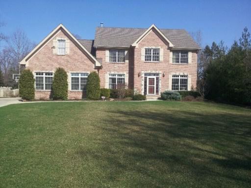 4717 Roslyn Rd., Downers Grove, IL 60515