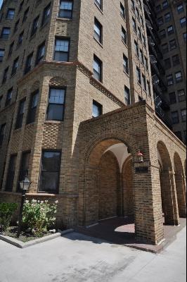 7321 S South Shore Dr. #11B, Chicago, IL 60649