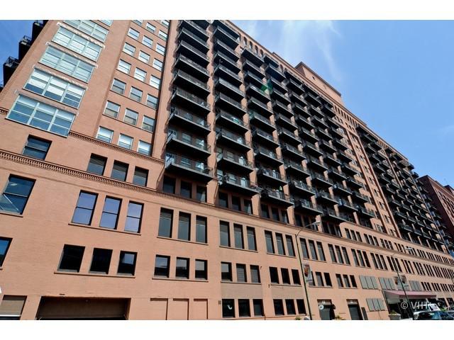 165 N Canal St. #830, Chicago, IL 60606