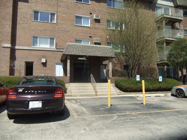 2300 Beau Monde Ter. #201, Lisle, IL 60532