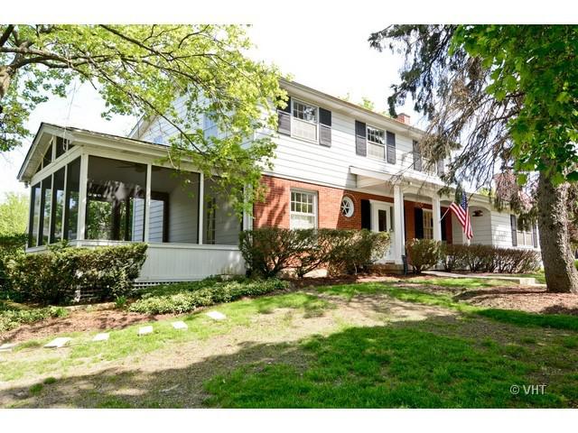 721 Kenilworth Ave., Glen Ellyn, IL 60137