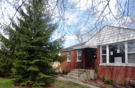 9433 Long Ave., Skokie, IL 60077