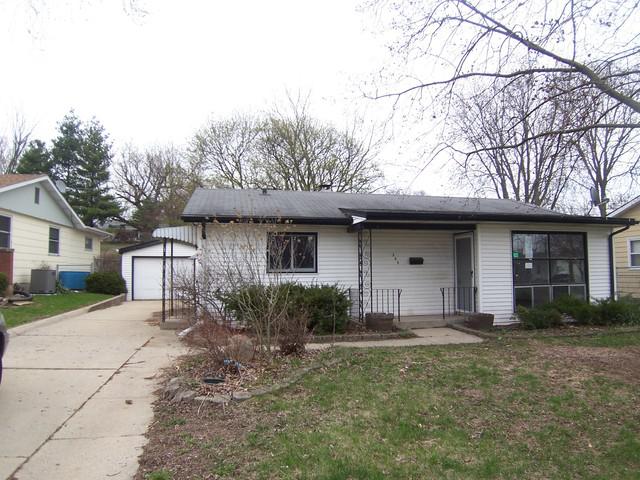 305 Hickory Dr., Crystal Lake, IL 60014