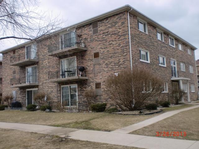 5846 W 77th St. #102, Burbank, IL 60459