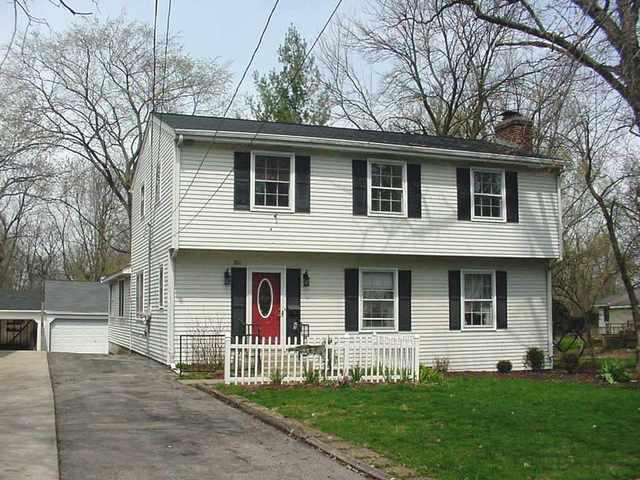 768 Elm St., Glen Ellyn, IL 60137