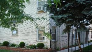 5724 W Lawrence Ave. #3S, Chicago, IL 60630