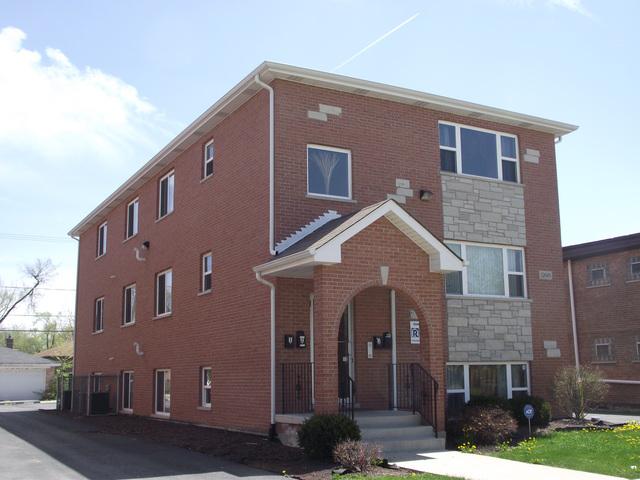 12619 Winchester Ave., Calumet Park, IL 60827