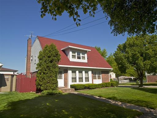 110 N Westgate Rd., Mount Prospect, IL 60056