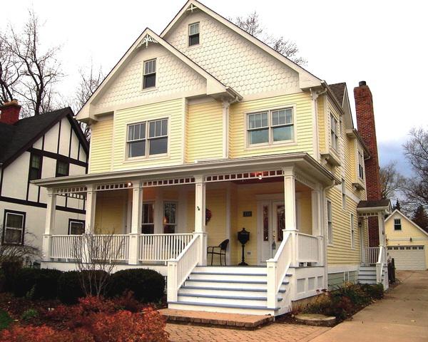 738 Western Ave., Glen Ellyn, IL 60137