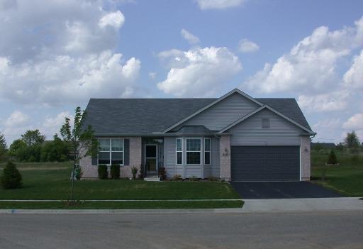 2213 Tyler Tr., Mchenry, IL 60051