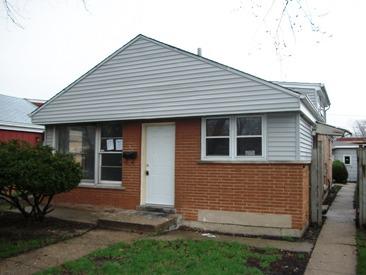 117 Englewood Ave., Bellwood, IL 60104
