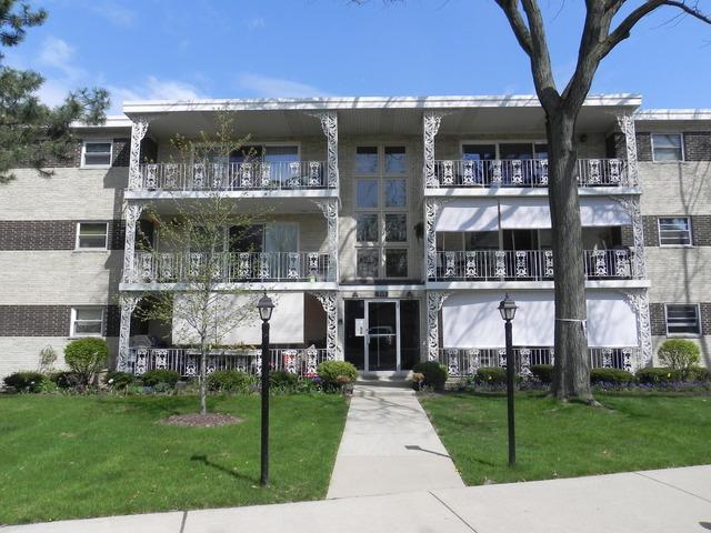 915 8th Ave. #6, La Grange, IL 60525