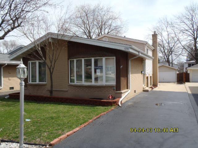 1351 S Highland Ave., Arlington Heights, IL 60005
