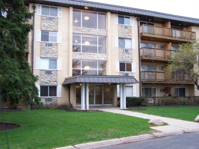 2214 S Goebbert Rd. #379, Arlington Heights, IL 60005