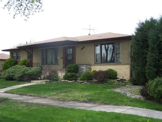 10008 Minnick Ave., Oak Lawn, IL 60453