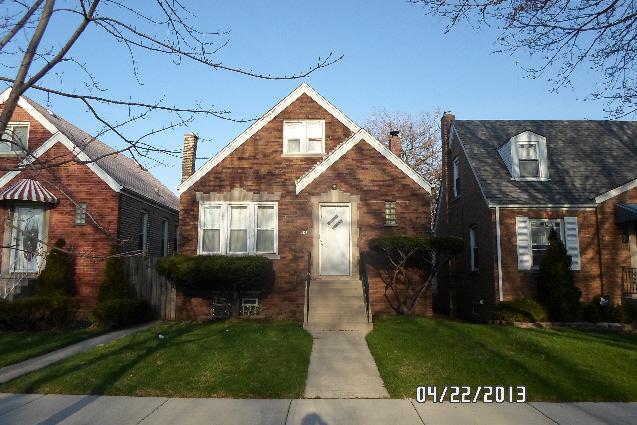 7330 S Sacramento Ave., Chicago, IL 60629