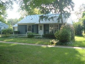 216 Raupp Blvd., Buffalo Grove, IL 60089