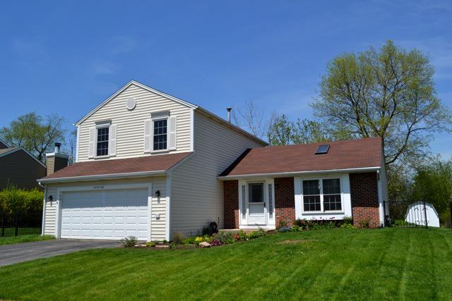 30w180 Huntington Dr., Warrenville, IL 60555