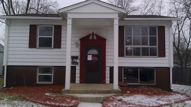 4146 Arlington Dr., Richton Park, IL 60471
