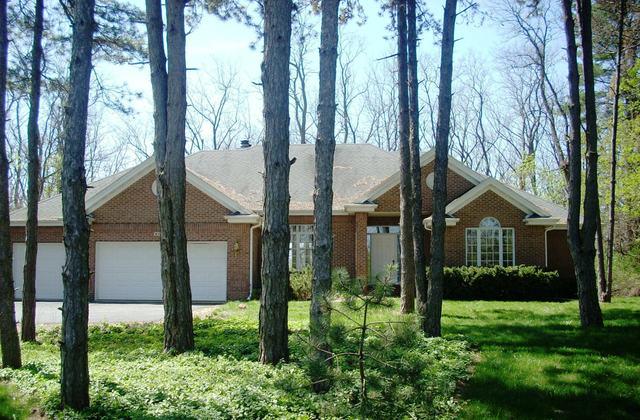 9014 Sheringham Dr., Roscoe, IL 61073