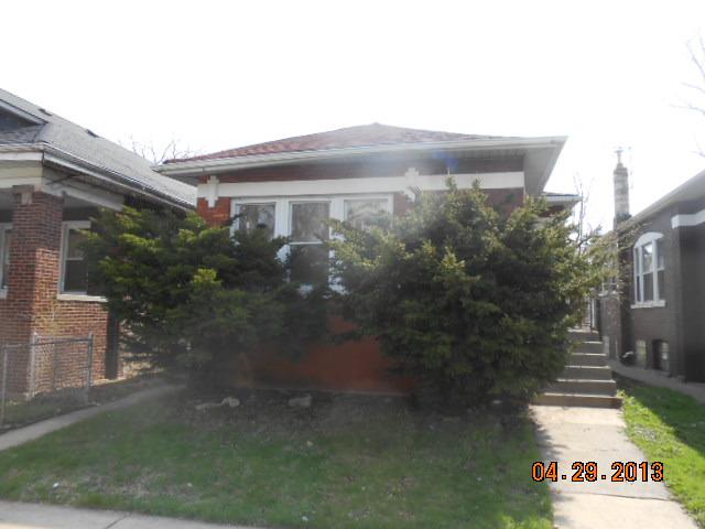 7925 S Kingston Ave., Chicago, IL 60617
