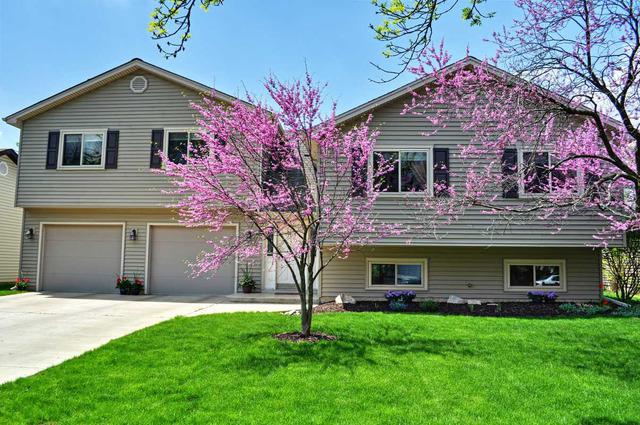 440 Harbor Ter., Bartlett, IL 60103