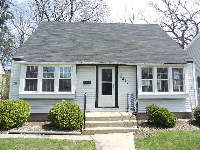 2413 N Silver Creek Dr., Franklin Park, IL 60131